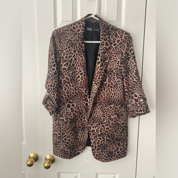 Leopard Print Blazer - Picture 3 of 3